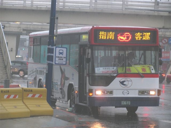 內湖線免費接駁公車