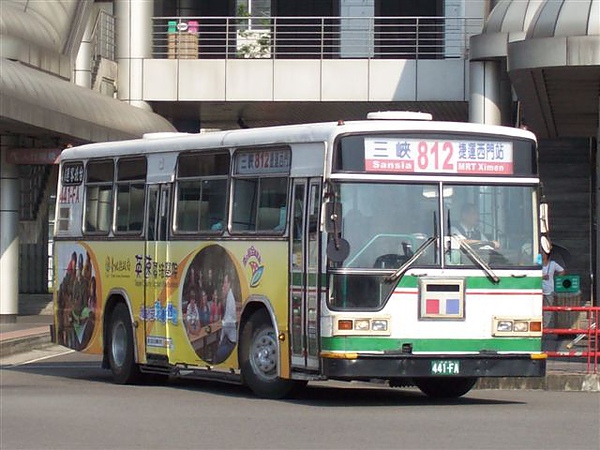 812_441-FA.JPG