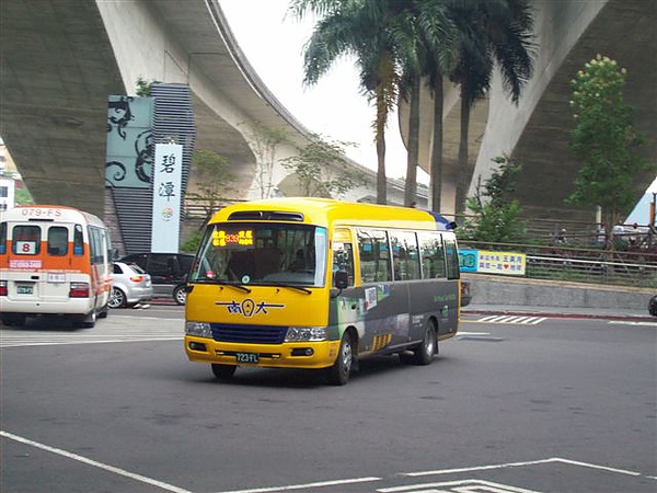839_723-FL.JPG