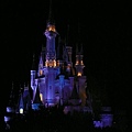夜晚的城堡會變色
