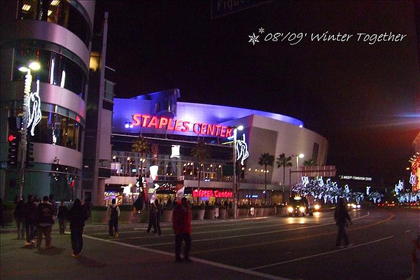 Staple Center, 洛杉磯湖人隊的主場