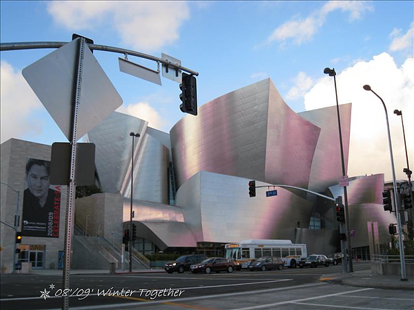 位於市區的 Disney Concert Hall