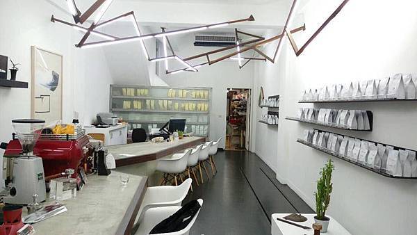 12122559_430777923773751_6997018454211089928_n