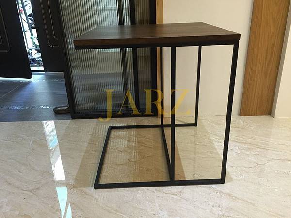 Minotti Side Table (3)