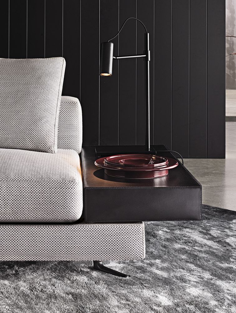 minotti-white (2).jpg