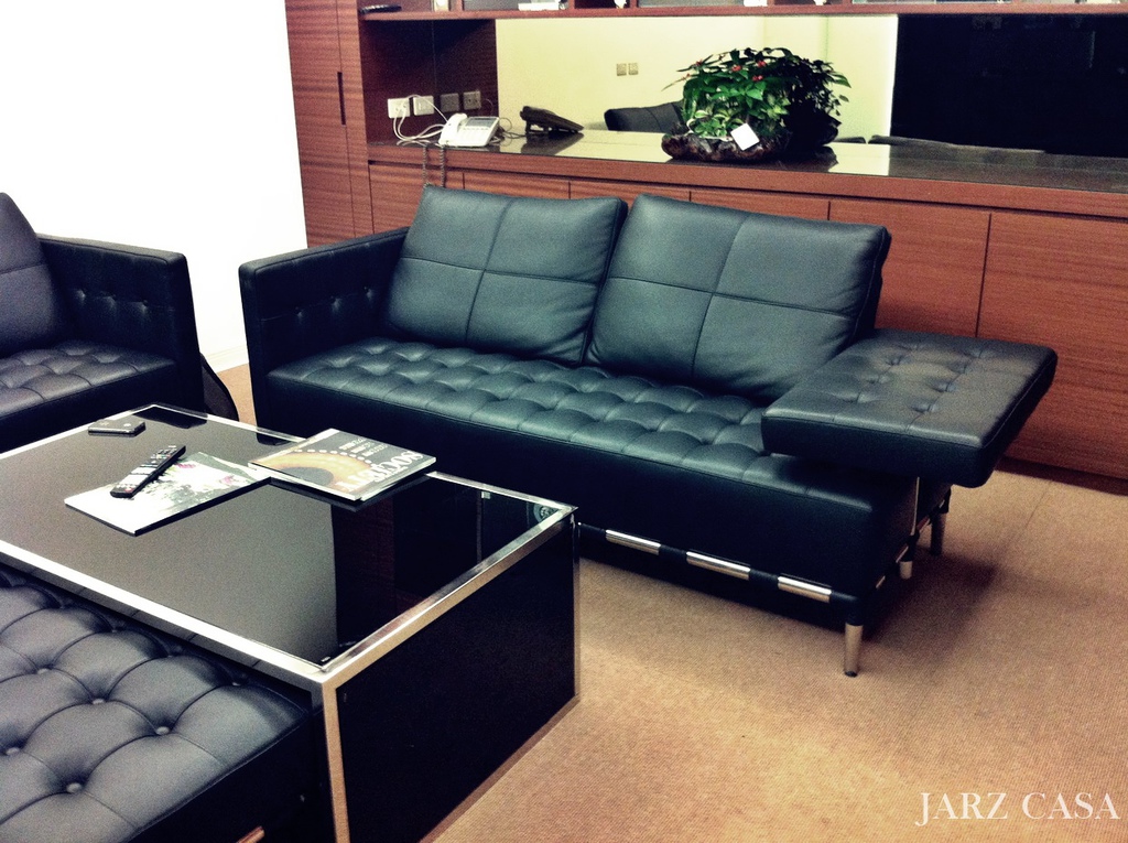 JARZ-傢俬工坊001cassina.jpg