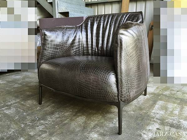 JARZCASA-20150507-010-armchair.JPG