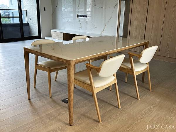 JARZCASA-20230518-013-dining-table-laia-ceramic.JPEG