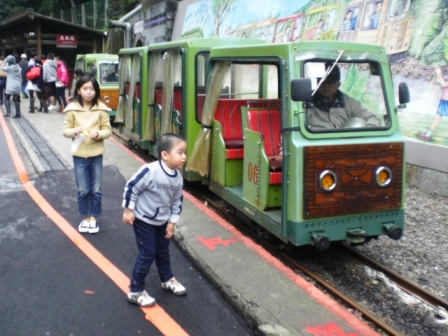 台車瀑布站