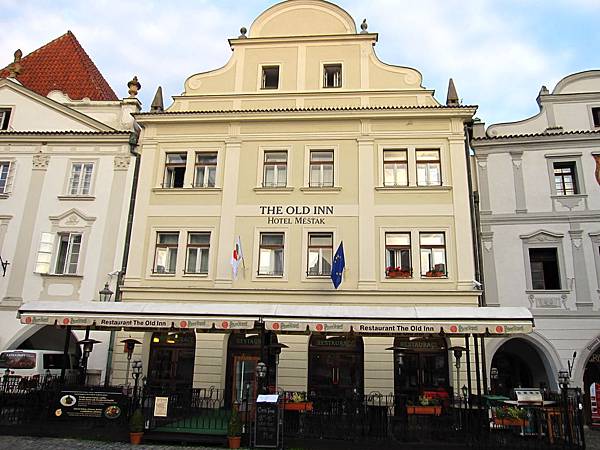 Cesky Krumlov-The Old Inn-01.JPG