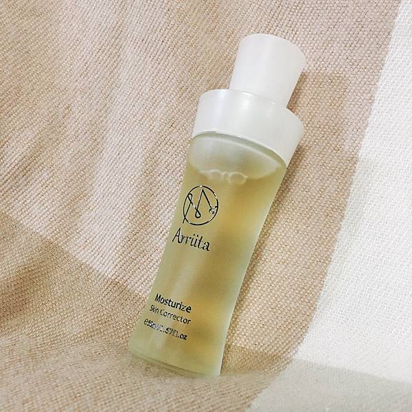 arriita水感奇肌玫瑰精華4.JPG 試用
