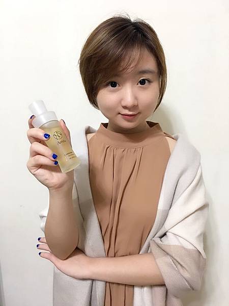 arriita水感奇肌玫瑰精華2.JPG 試用