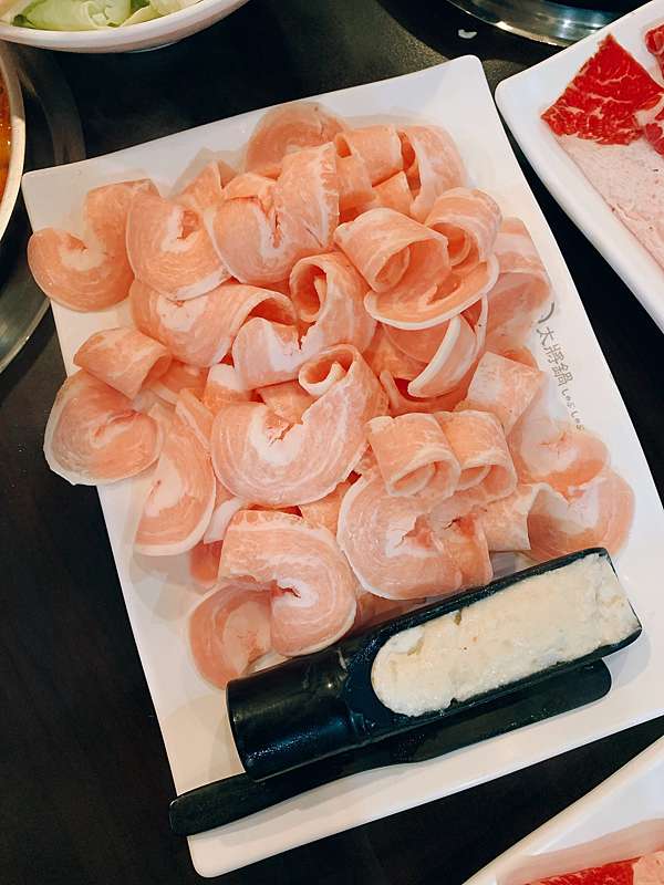 食記 原鍋食鮮 新北平價美食火鍋 橘線捷運沿線美食 近迴龍捷運站 食材新鮮cp值超高 自助飲料吧 麵 冬粉吃到飽