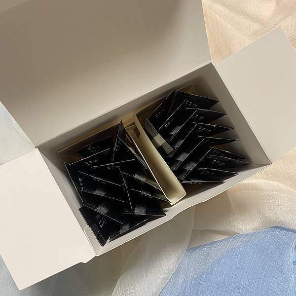 Evolsense璦研司 喚原輕飲Back to 17 Youth drink6.jpg 試用