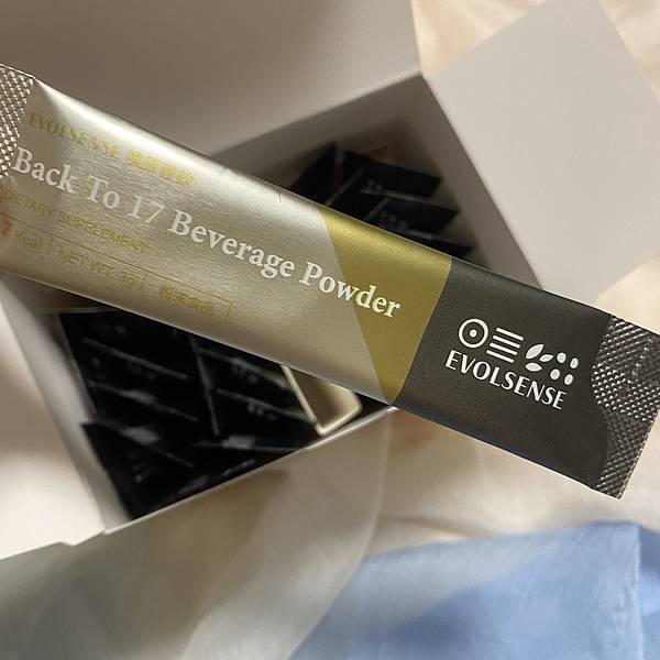 Evolsense璦研司 喚原輕飲Back to 17 Youth drink7.jpg 試用