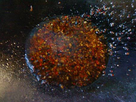 豆鼓醬蒸鮭魚(過程醬汁).JPG