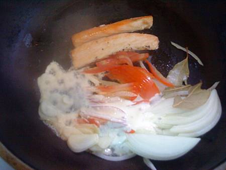 焗烤鮭魚酥皮捲(過程).JPG