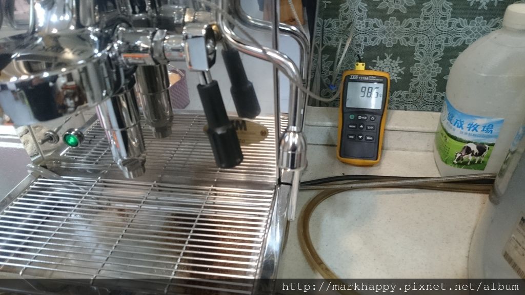 DSC_0225.JPG DSC_0225.JPG