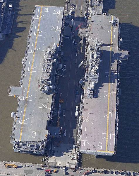 米國胡蜂級兩棲攻擊艦 它也是一種中型航母