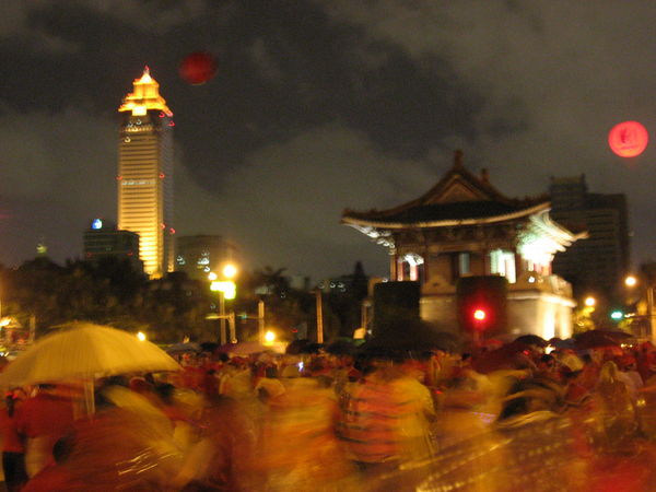接近景福門！