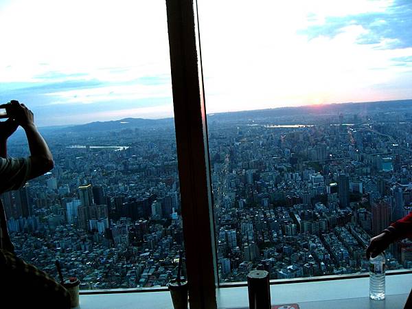 Image00105.jpg