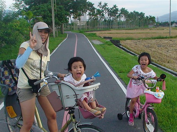 關山鎮騎車.JPG