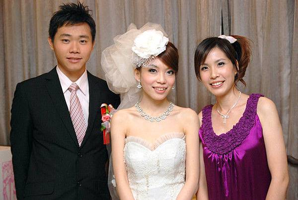 與新人合照11.jpg 與新人合照11.jpg