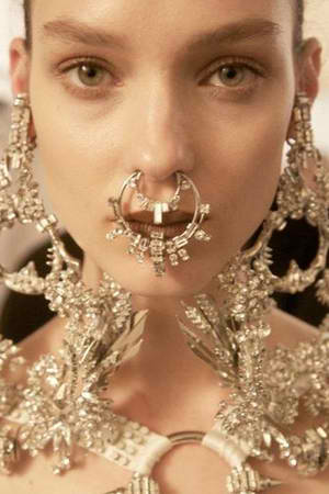 givenchy-spring-2012-couture-hoop-nose-ring-profile