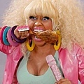 nicki-minaj-chicken-leg