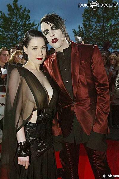 27762-dita-von-teese-et-marilyn-manson-637x0-1.jpg