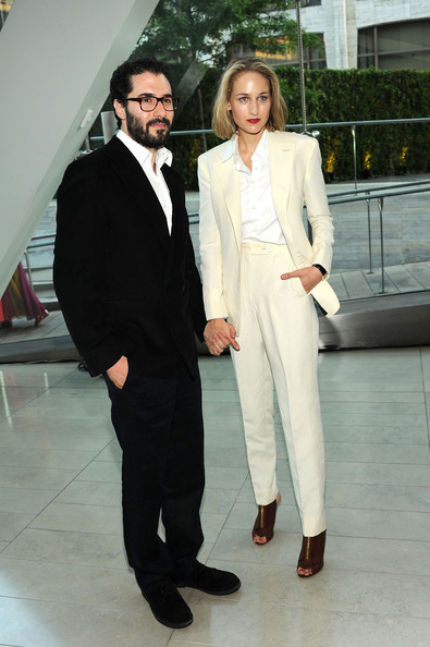 Leelee+Sobieski+Adam+Kimmel+2011+CFDA+Fashion+uaG0wE1icDml.jpg