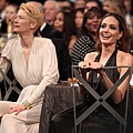 Brad-Pitt-Angelina-Jolie-PDA-Pictures-SAG-Awards.jpg