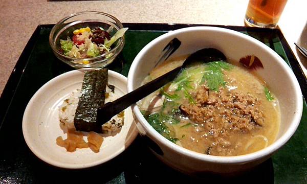 2011-1204-143514410.JPG 2011-1204-143514410.JPG