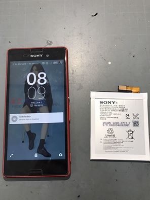 SONY M4某天開不了機之後