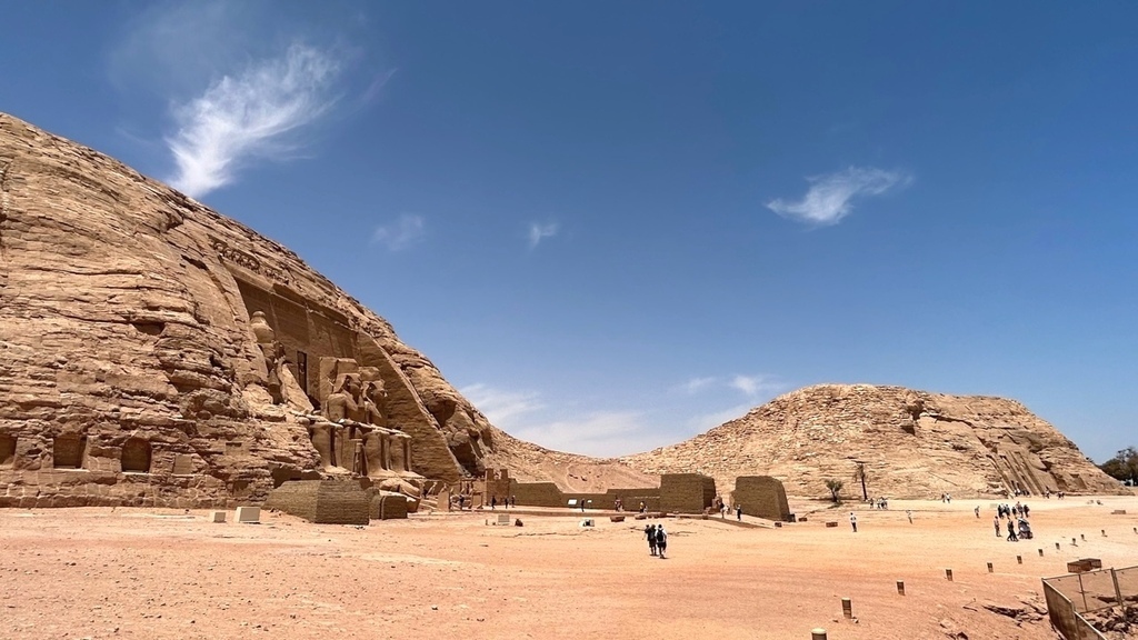 阿布辛貝Abu Simbel神殿群.jpg