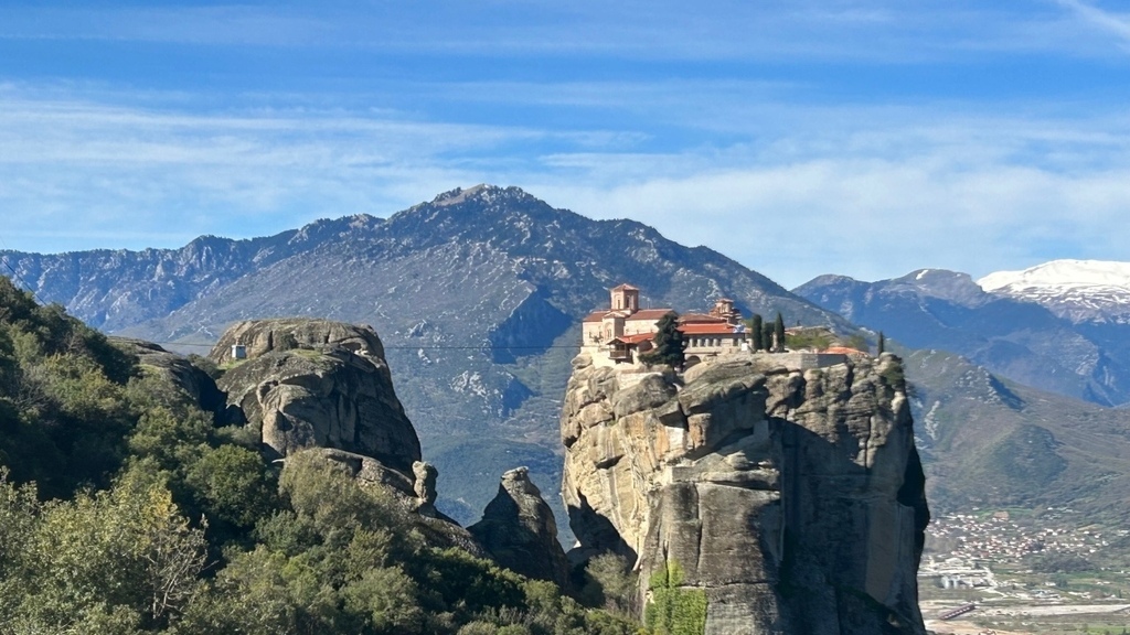 天空之城修道院 Holy Trinity Monastery.jpg