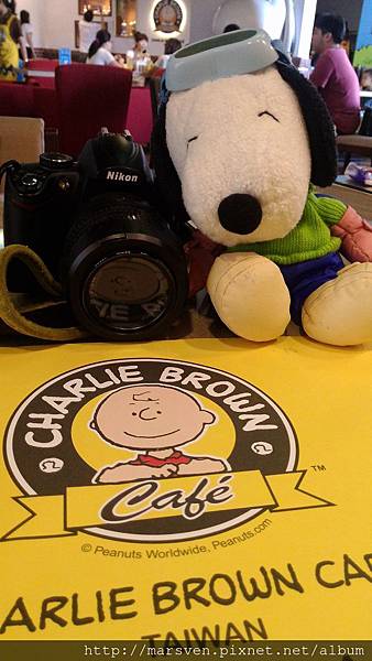 高雄》左營》排隊美食》史努比‧主題餐點‧查理布朗咖啡-SNOOPY Charlie Brown Café