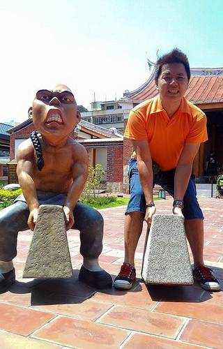 21883_964247793615550_2179286679368599151_n