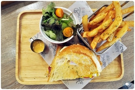 DSC_5976.JPG DSC_5976.JPG