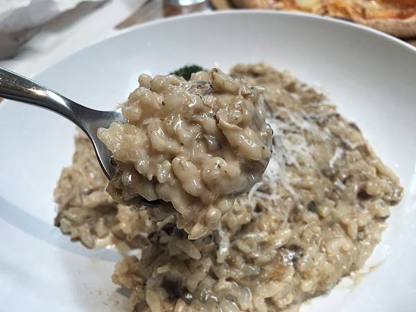 牛蕈菇奶油燉飯 IMG_4671