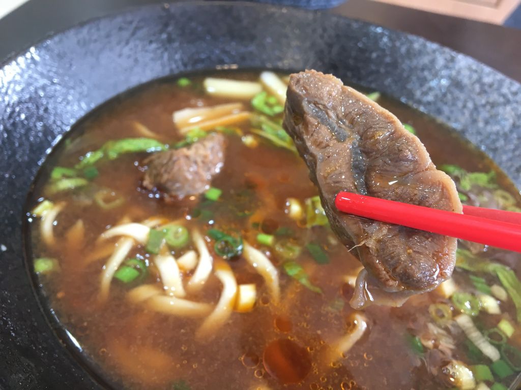 屏東。張家川味牛肉麵 IMG_7867.JPG