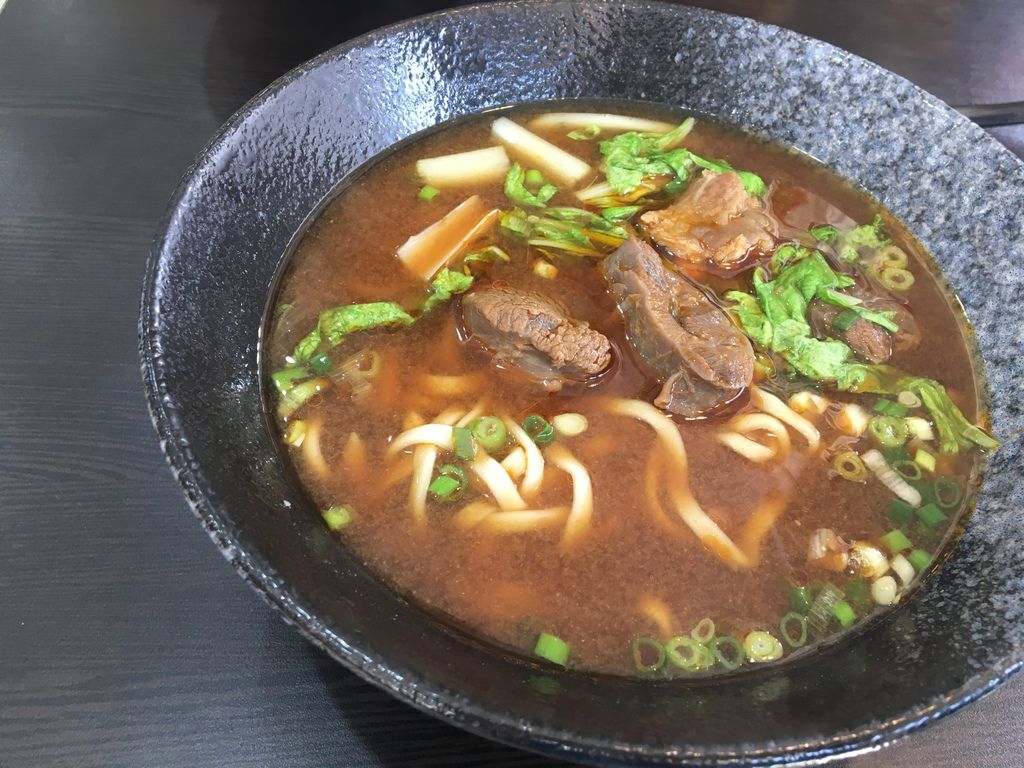 屏東。張家川味牛肉麵 IMG_7865.JPG