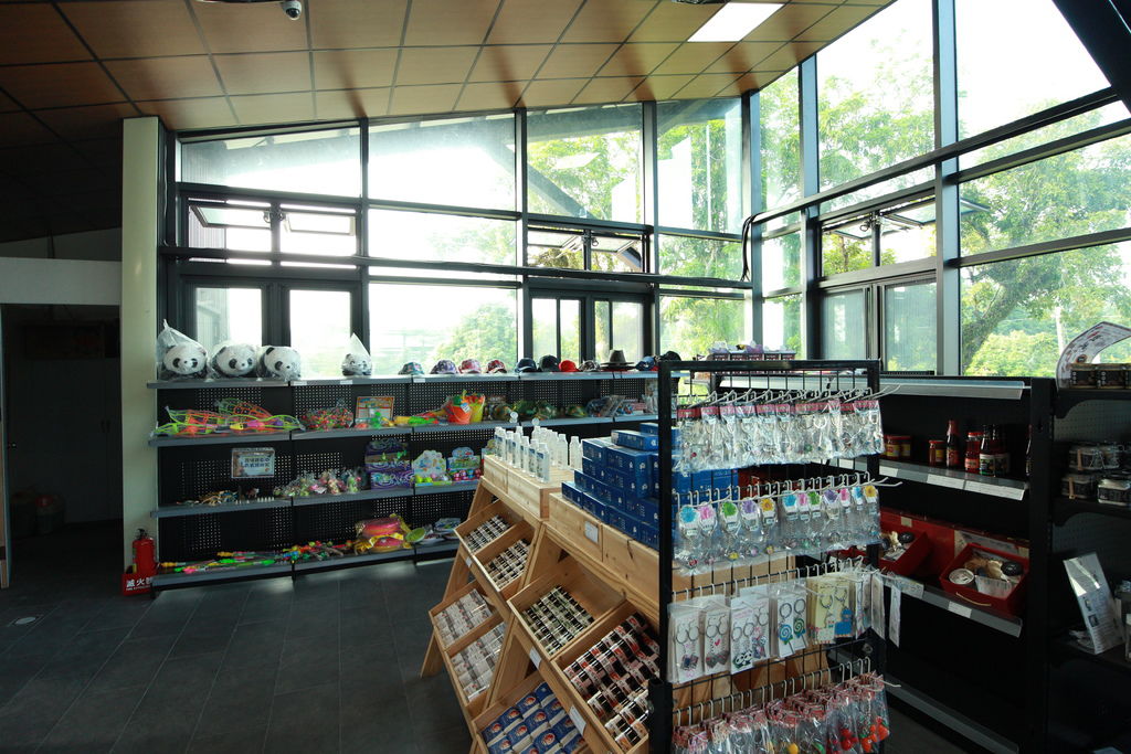 台南。左鎮,鹿兒島親子露營園區,有冷氣的帳棚 IMG_3625.JPG