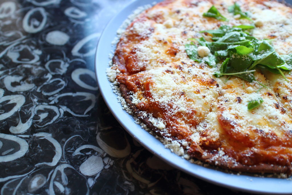 經典瑪格莉特拌乳酪比薩 IMG_6056.JPG