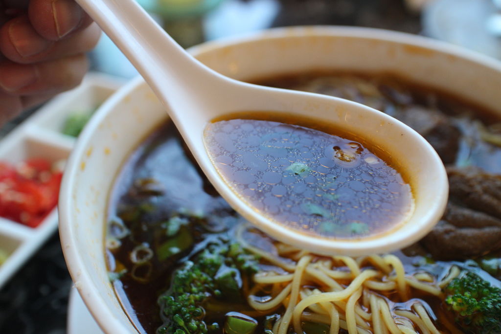 凱撒冠軍牛肉麵 IMG_6076.JPG