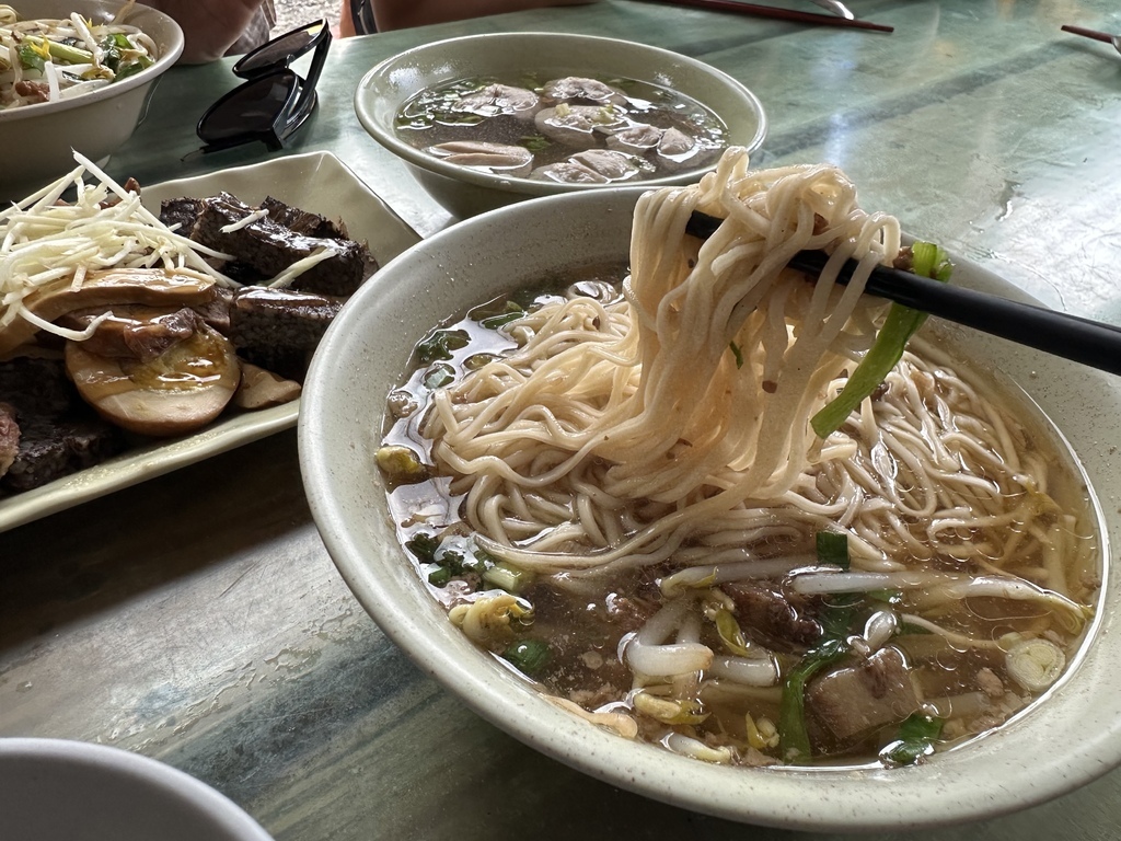 【美食】屏東。恆春阿嬤麵店,萬里桐海景第一排麵店 【美食】屏東。恆春阿嬤麵店,萬里桐海景第一排麵店