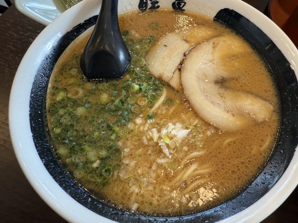 【遊記】日本。2024.10沖繩,第1天,難波、心齋橋再到寶 【遊記】日本。2024.10沖繩,第1天,難波、心齋橋再到寶