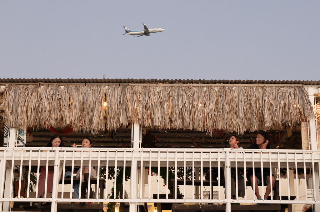 【遊記】日本。2024.10沖繩,第1天,小港機場出發,自駕 【遊記】日本。2024.10沖繩,第1天,小港機場出發,自駕