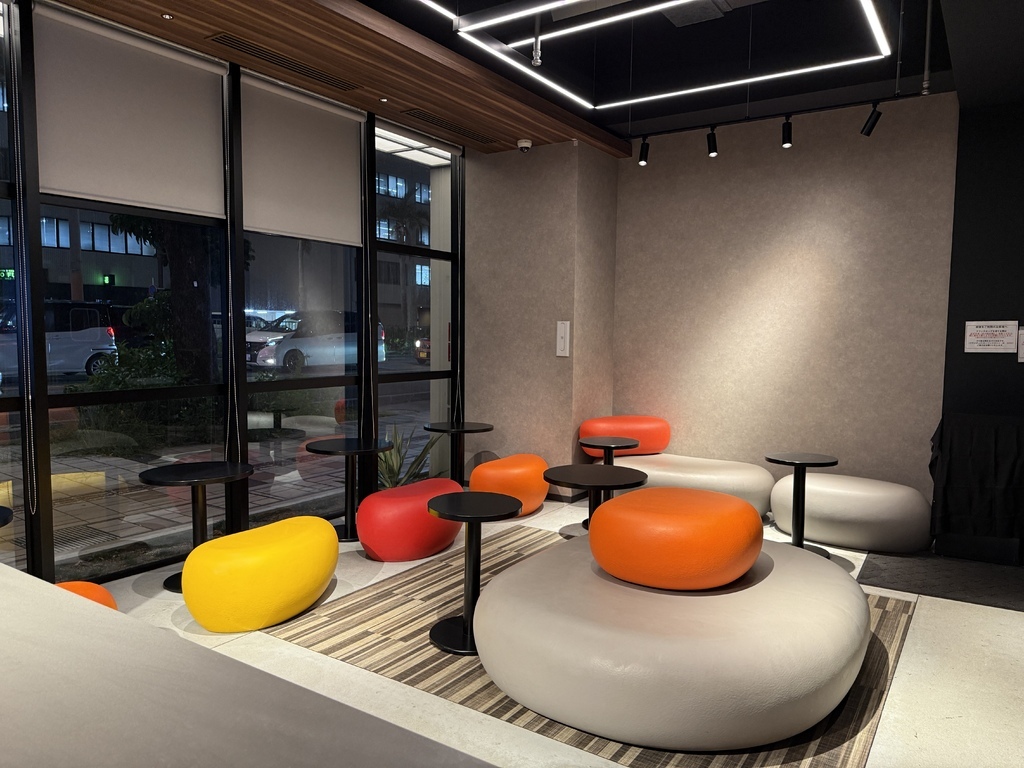 【遊記】日本。2024.10沖繩,第1天,小港機場出發,自駕 【遊記】日本。2024.10沖繩,第1天,小港機場出發,自駕