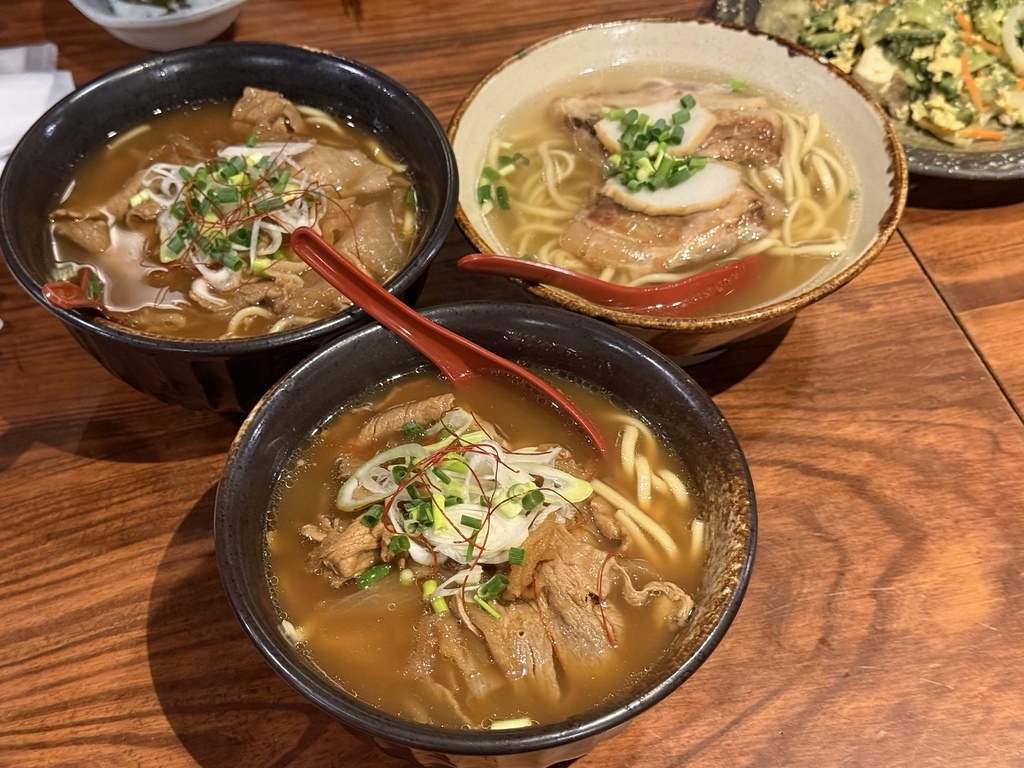 【遊記】日本。2024.10沖繩,第1天,小港機場出發,自駕 【遊記】日本。2024.10沖繩,第1天,小港機場出發,自駕